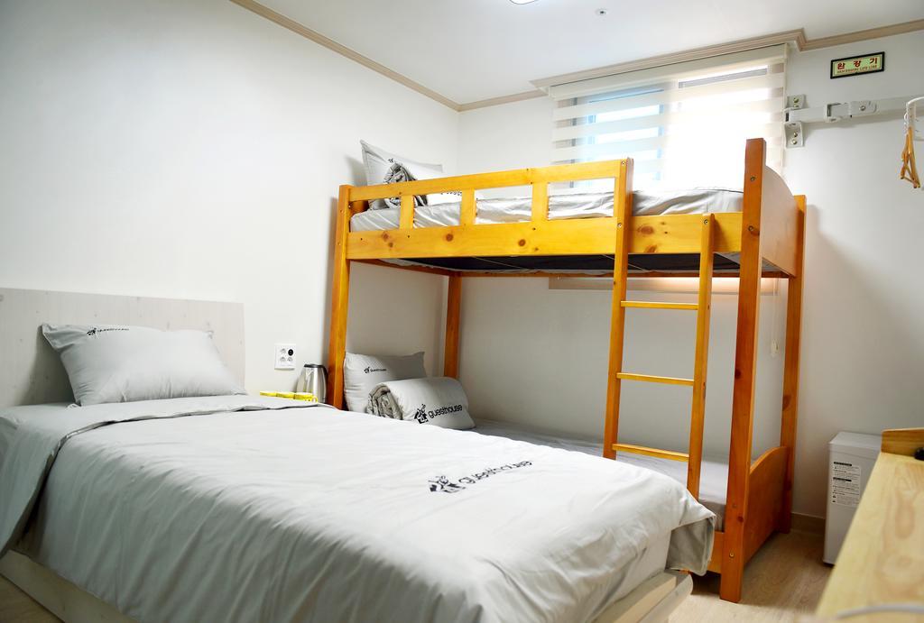 24 Guesthouse Suncheon Room photo